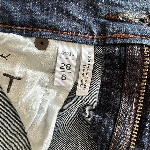 Ann Taylor Loft Jeans - Picture 4 of 4